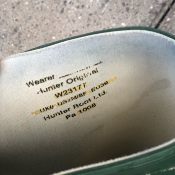 ‼️Sold‼️Womens Hunter tall rain boots size 8 - Picture 3 of 6
